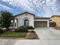 Building Photo - 5990 E Kerckhoff Ave