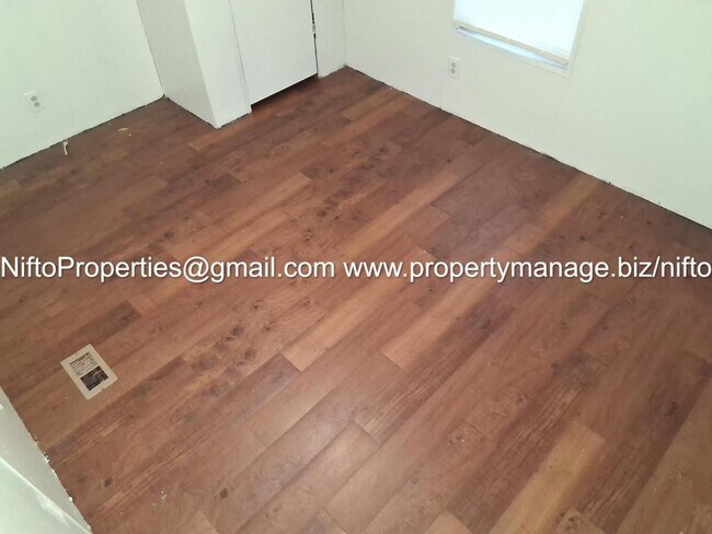 Building Photo - 5636 Aenon Ln