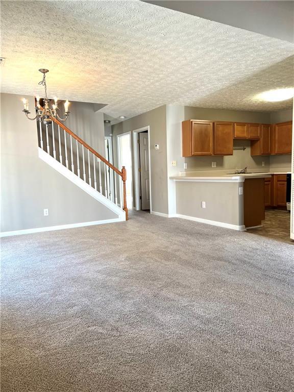 Building Photo - 225 Silver Ridge Dr