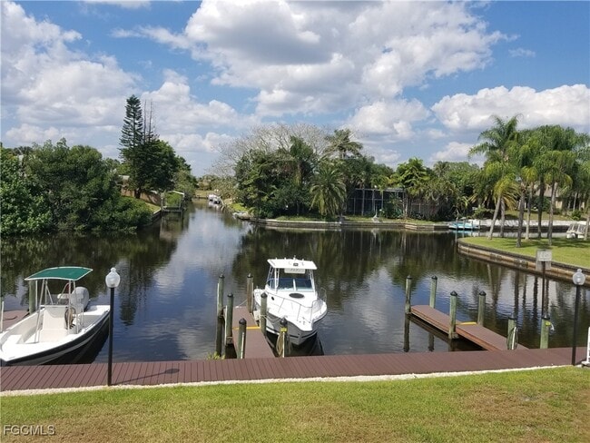 Building Photo - 9358 Palm Island Cir