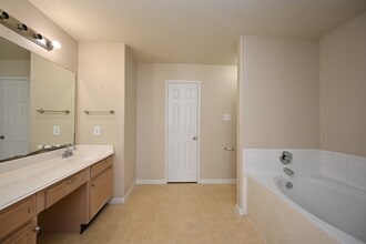 Building Photo - 7006 Biton Dr