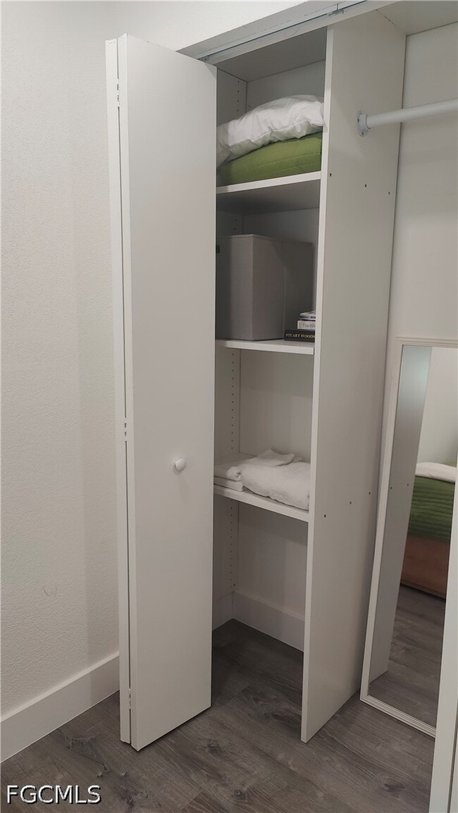 Building Photo - 15410 Allen Way