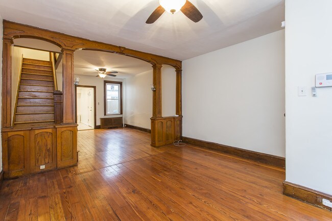 Building Photo - 202 Baldwin St