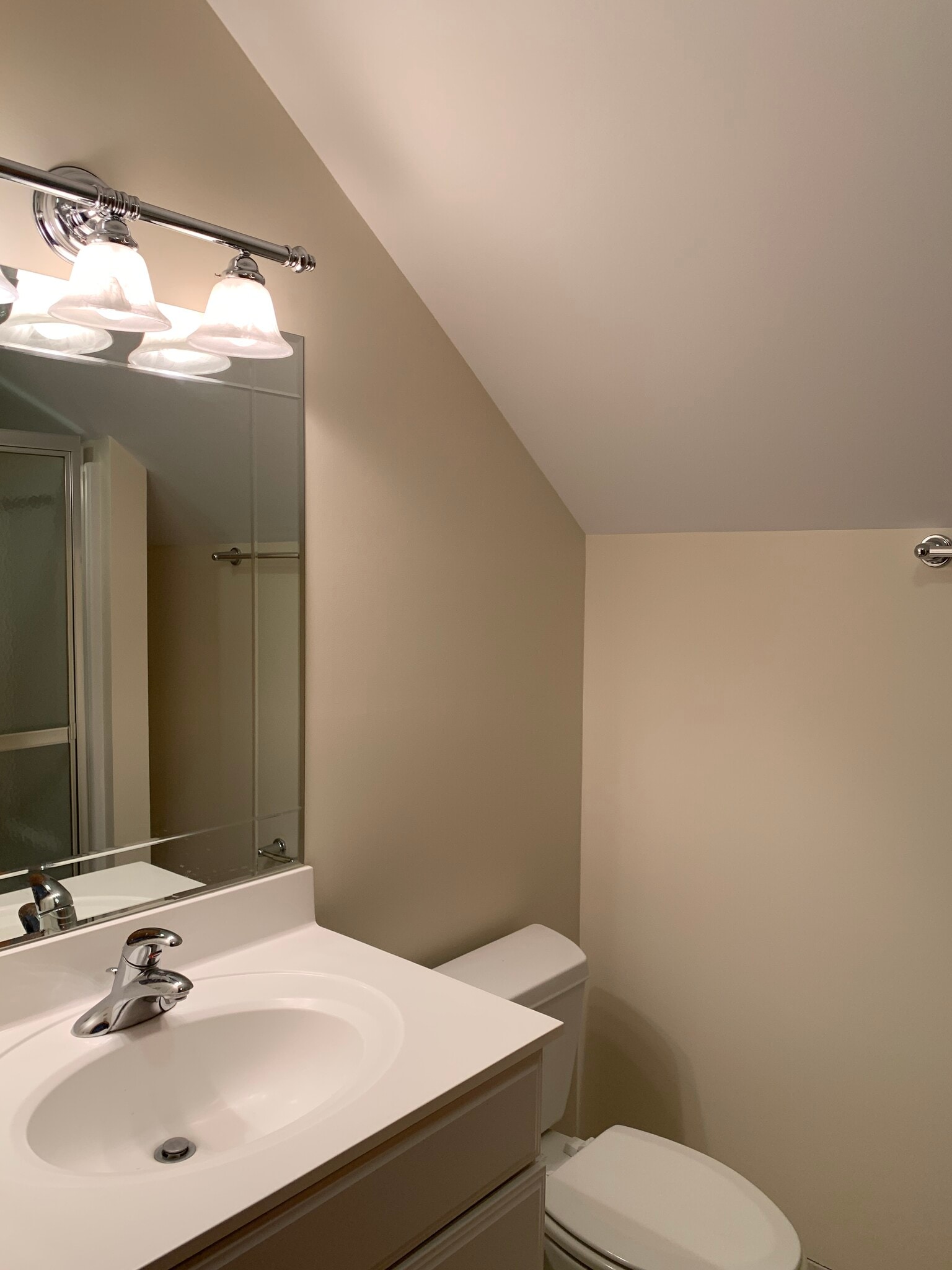 3rd Floor Full Bath - 1 Union Ave