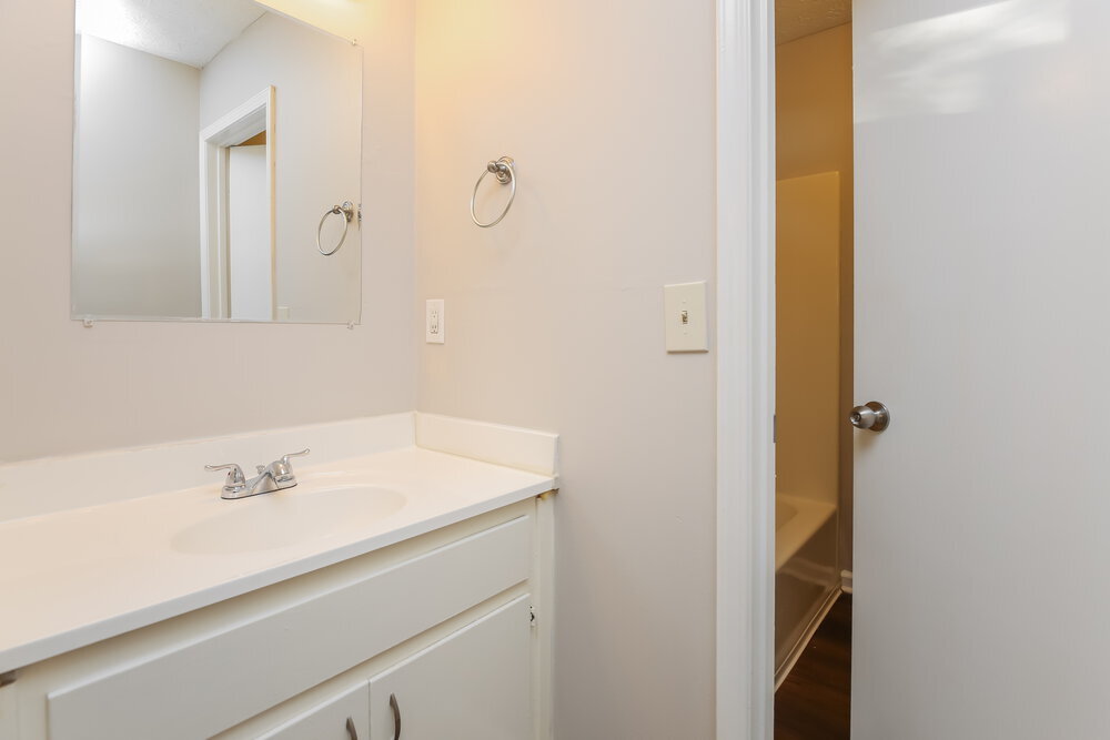 Building Photo - 5710 Deerfield Pl