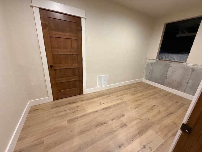 Building Photo - 45 Spain Bridge Cir Dr