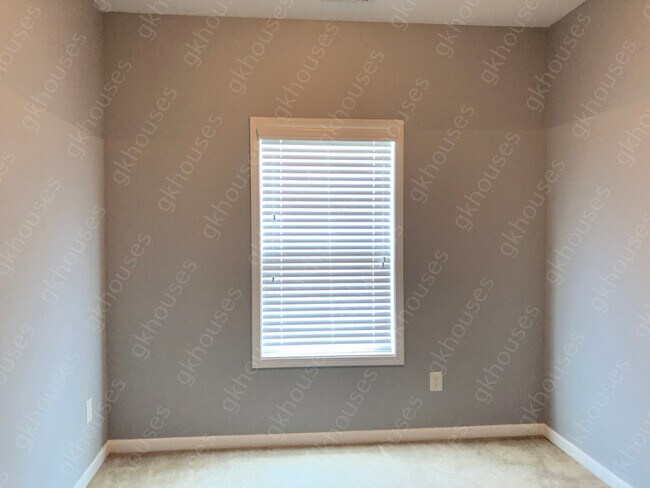 Building Photo - 6002 Cobblestone Creek Trail