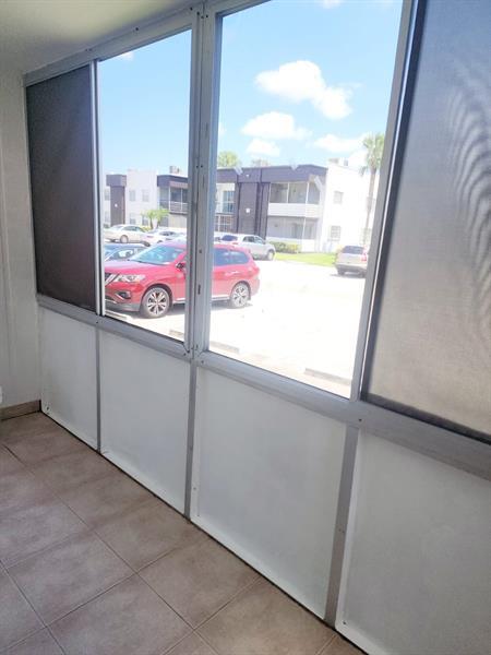 Building Photo - 831 Normandy R