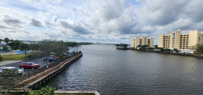 Building Photo - 134 Starboard Ln