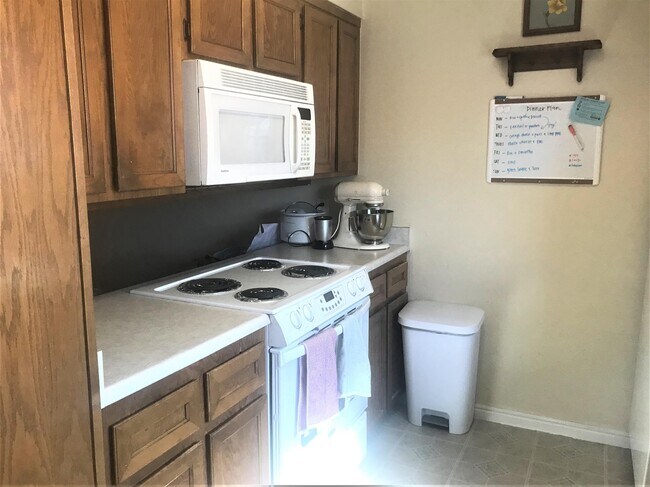 Building Photo - 515 N 200 E