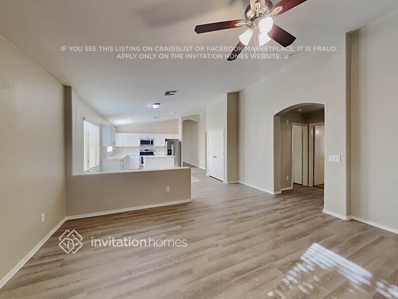 Building Photo - 13383 W Watson Ln