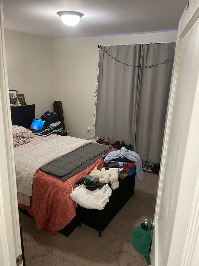 Building Photo - 108 Hasbrook Ave