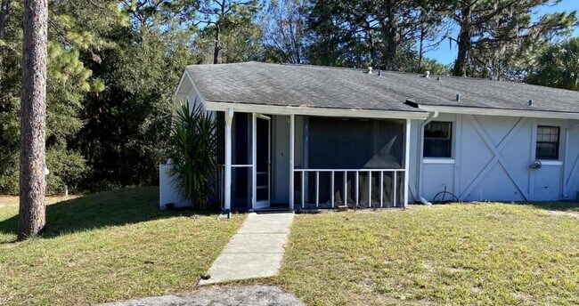 Building Photo - 493 N Sams Point