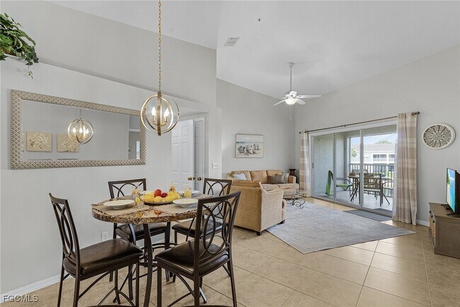 Building Photo - 12131 Summergate Cir