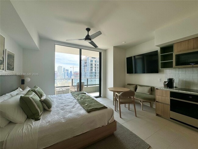 Building Photo - 159 NE 6th St