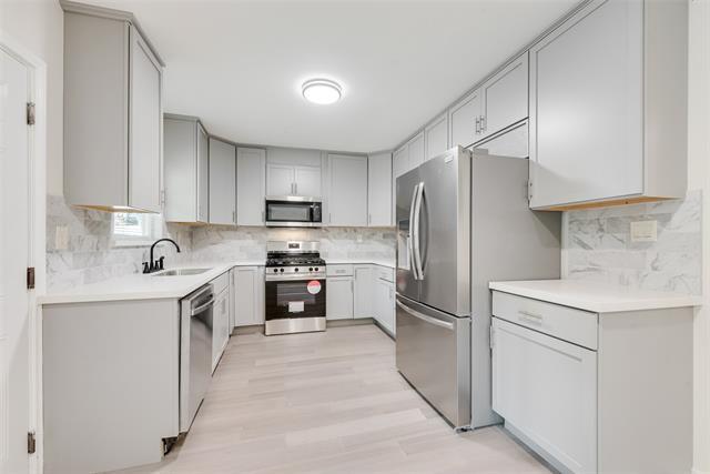 Building Photo - 3017 Shenstone Dr
