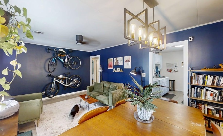 living space 2 - 1101 S Cottage Grove Ave