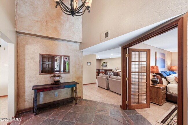 Building Photo - 9972 E Del Monte Ave