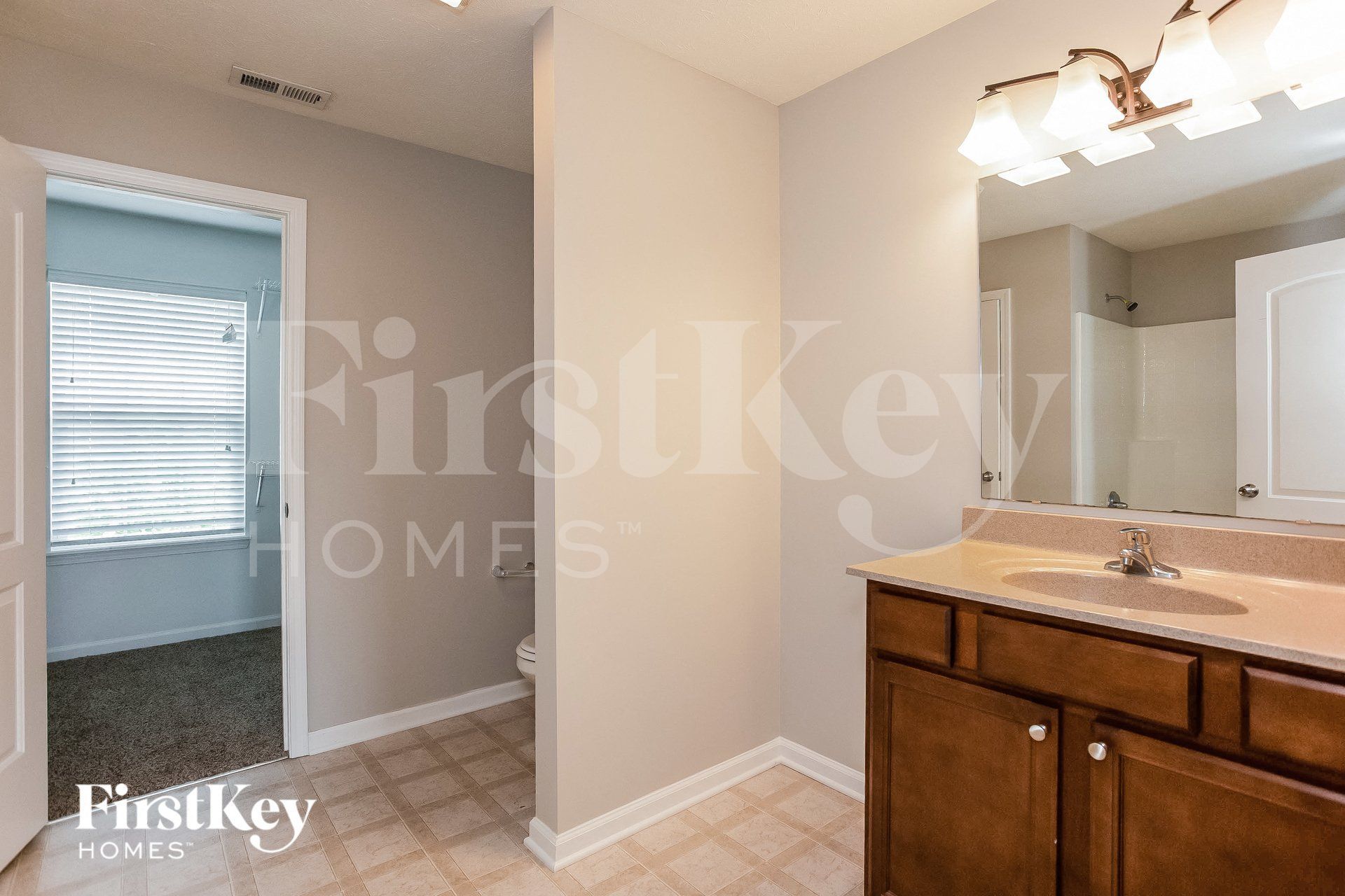 Building Photo - 1242 Littlefield Dr