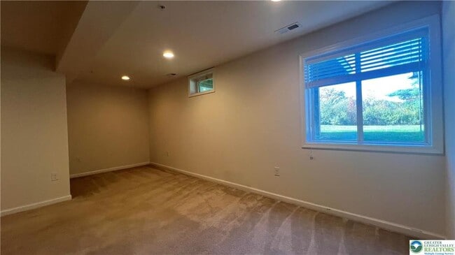 Building Photo - 1156 Westminster Dr