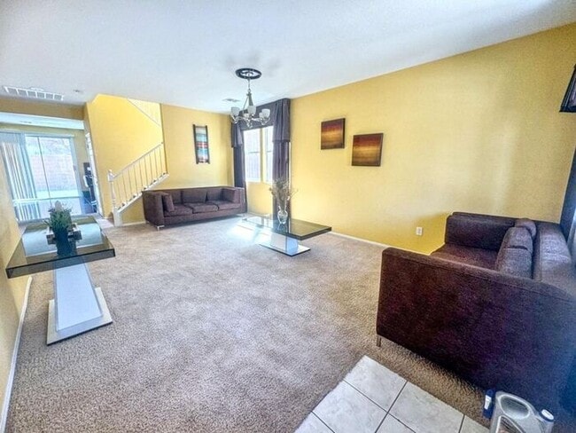 Building Photo - Welcome to your new home in North Las Vega...
