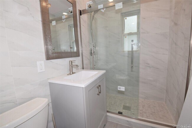 Building Photo - 75-03 197th St