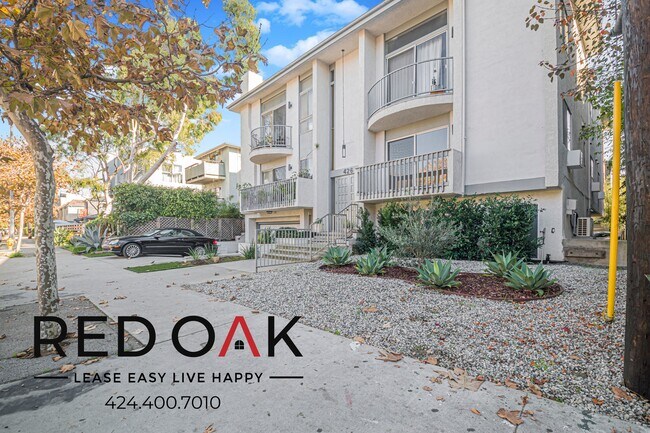 Building Photo - 426 S Venice Blvd