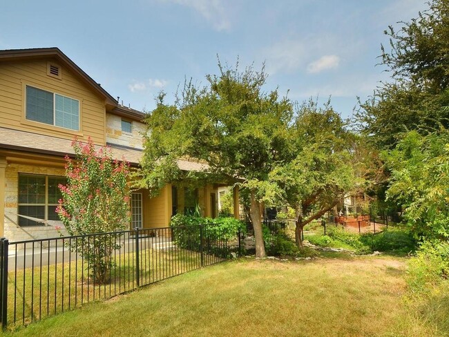 Building Photo - 1310 W Parmer Ln