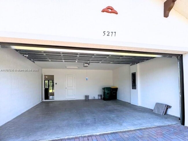 Building Photo - 5277 Marano Dr