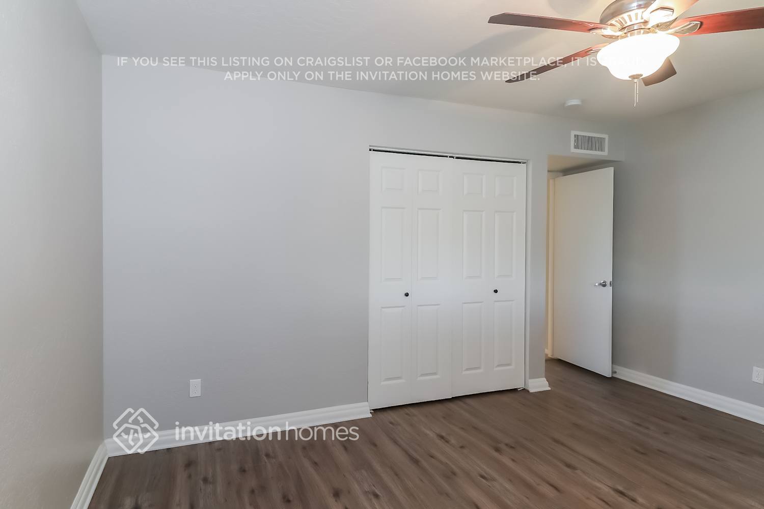 Building Photo - 3039 E Dahlia Dr