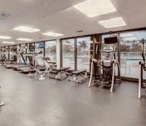 Building Photo - 10185 Collins Ave