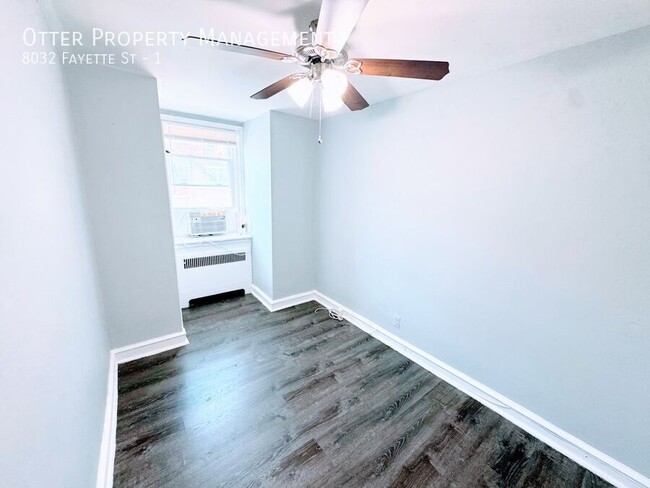 Building Photo - Charming 2BR/1BA Apartment in the Heart of...