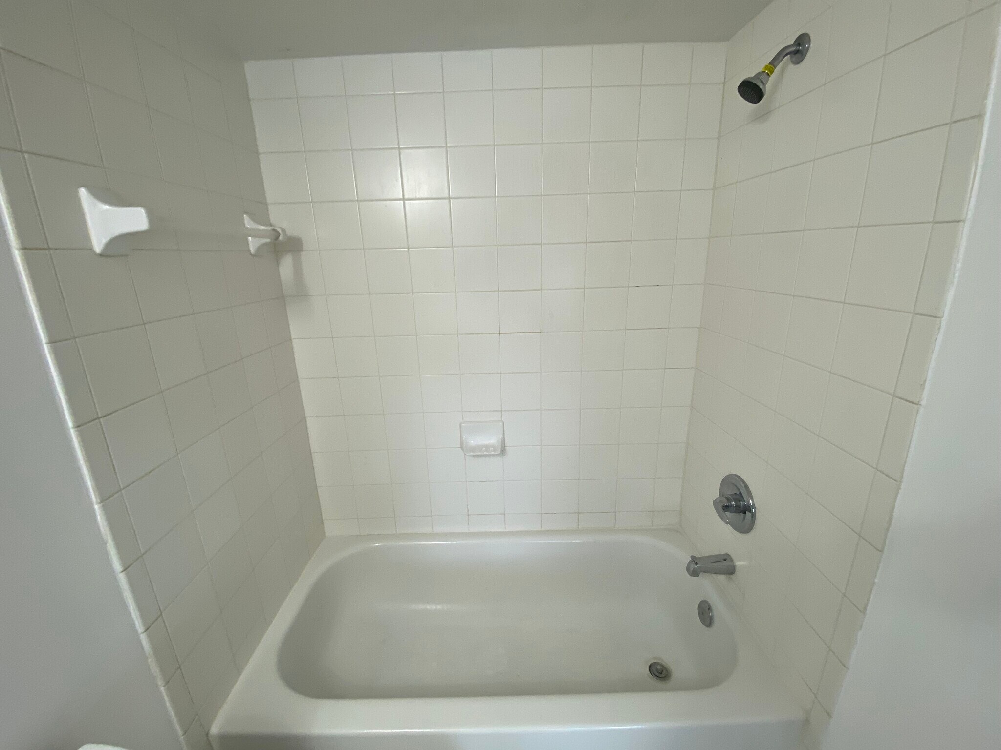 Building Photo - 2910 SE 13th Ave