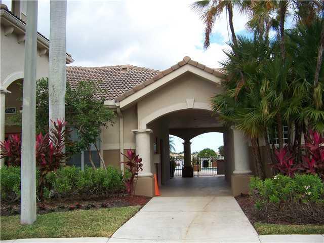 Building Photo - 8945 Okeechobee Blvd