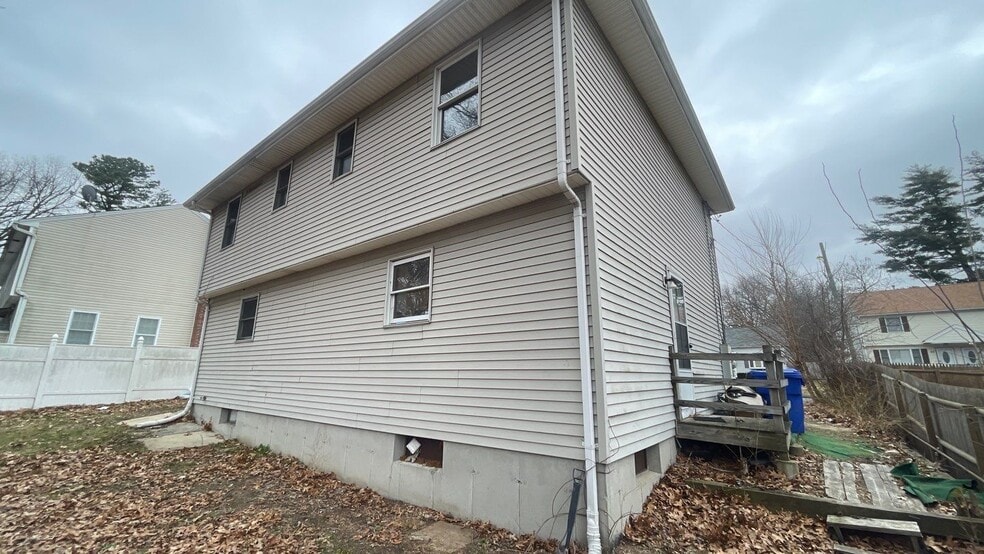 Building Photo - 63 -65 Wisteria St