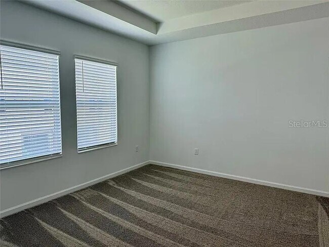 Building Photo - 2452 Skyline Lp