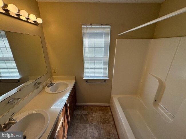 Building Photo - 536 Allston Cir