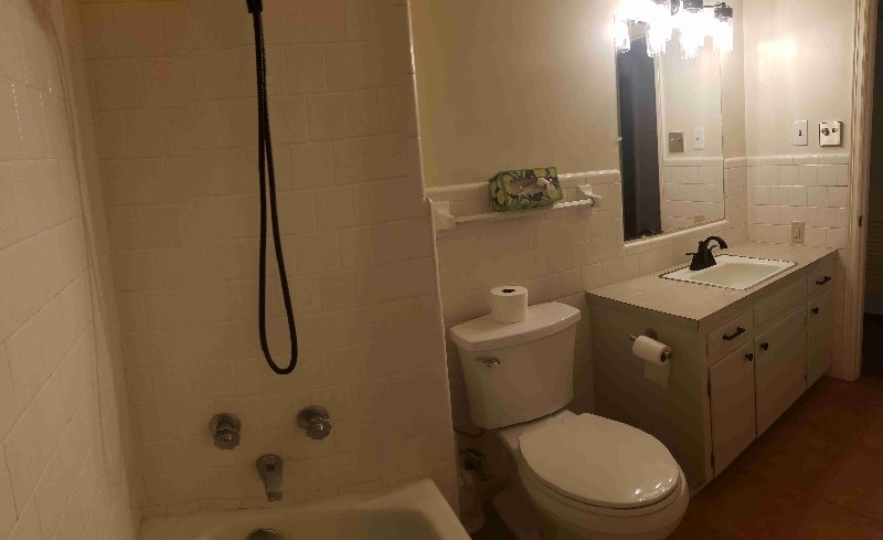 Building Photo - 420 Kim Dr