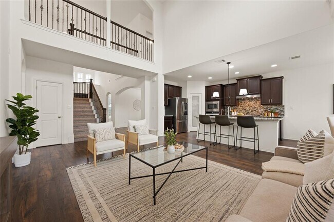 Building Photo - 2213 Santa Isabella Dr