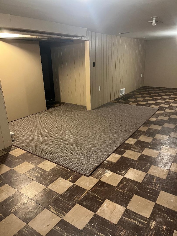 Building Photo - 2547 Altoona St