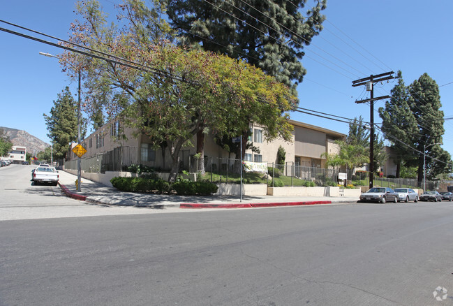 Building Photo - Mountain View Manor Apartments