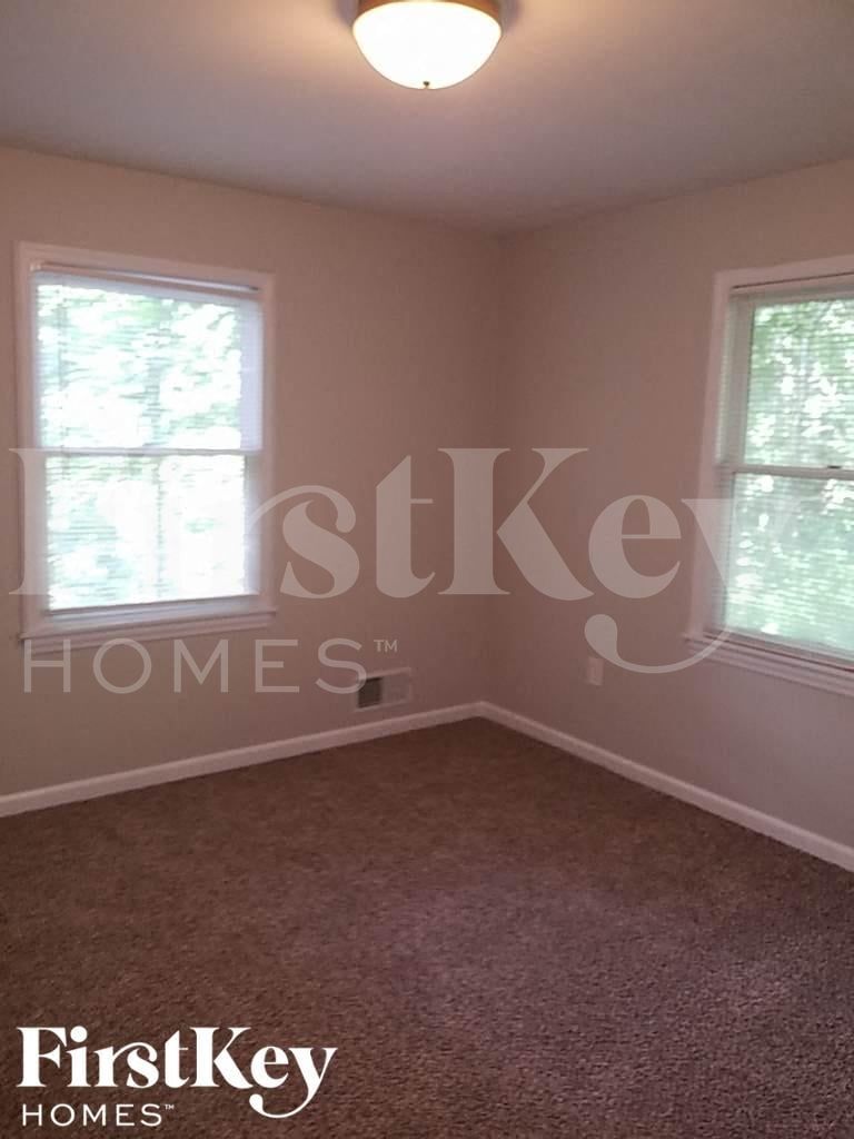 Building Photo - 4275 Red Fox Trail
