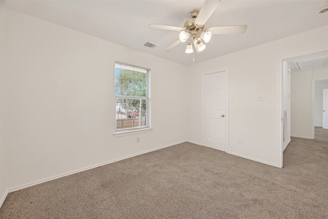 Building Photo - 2883 Lost Cove Ct