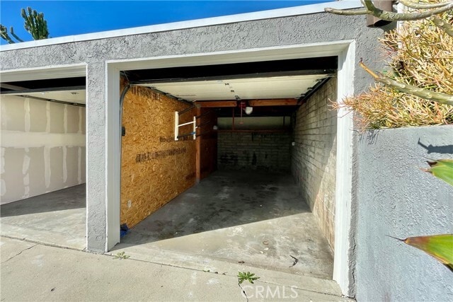 Building Photo - 256 Avenida Madrid