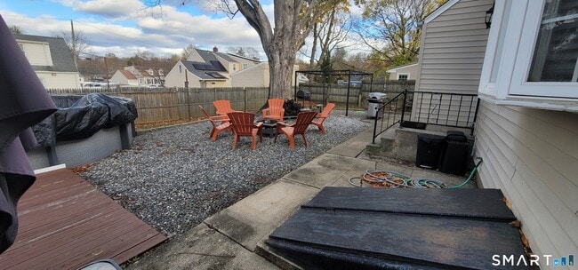 Building Photo - 321 Evers St