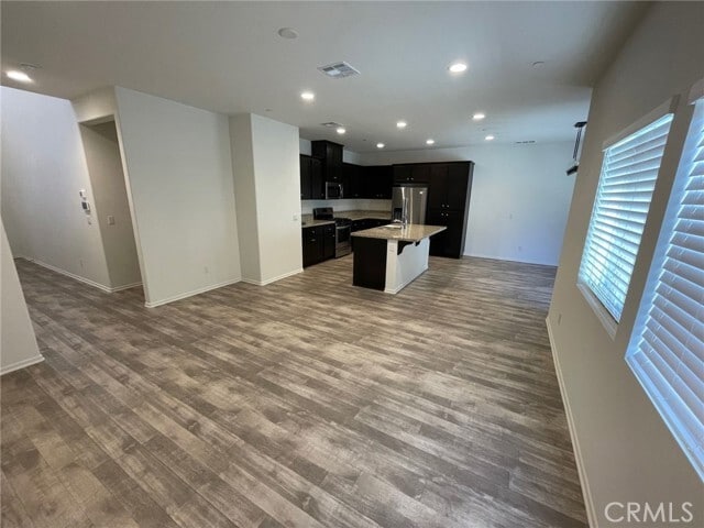Building Photo - 24277 Bay Laurel Ave