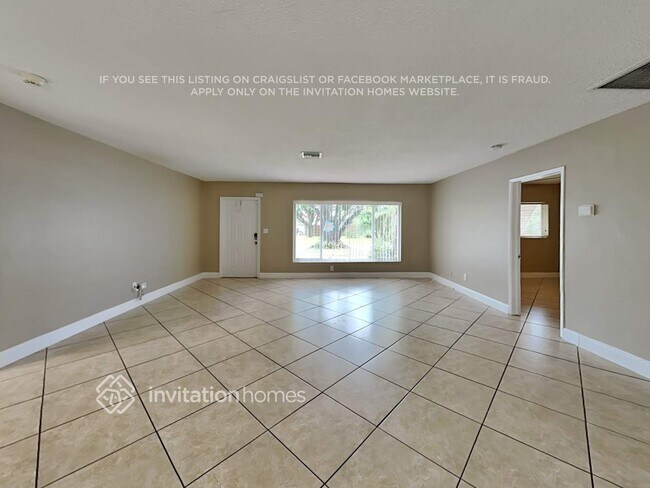 Building Photo - 1931 NE 43rd Ct