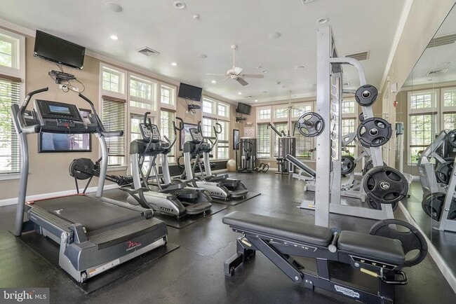 Building Photo - 13331 Connor Dr