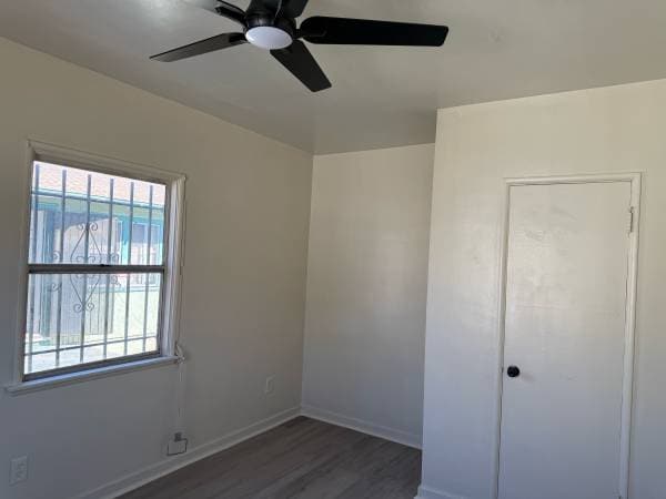 Building Photo - 1423 E 60th St