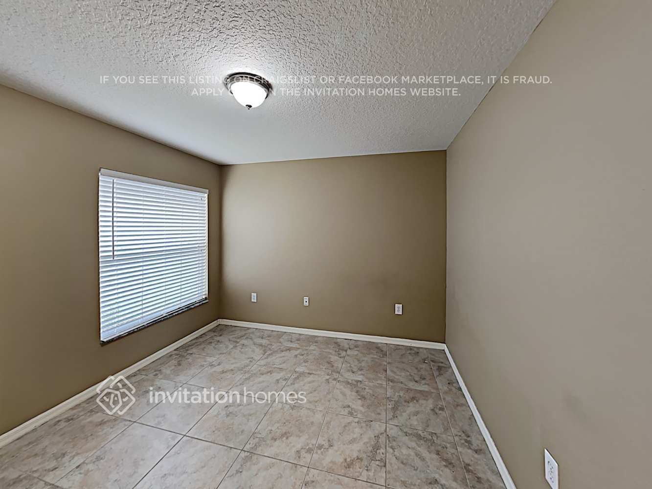 Building Photo - 25830 Bloomsbury Ct